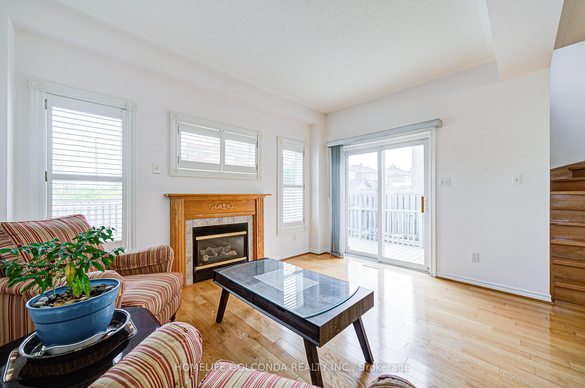 Photo 8 of 2 Eastpine Drive, Markham, Milliken Mills West — HOMEH