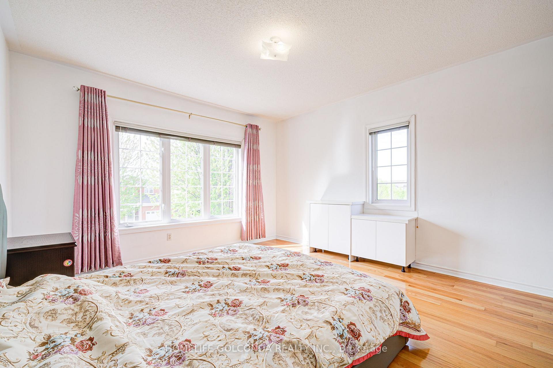Photo 13 of 2 Eastpine Drive, Markham, Milliken Mills West — HOMEH