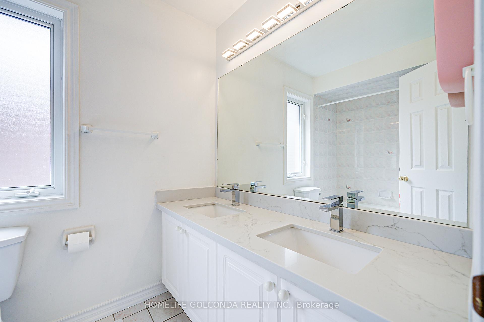 Photo 18 of 2 Eastpine Drive, Markham, Milliken Mills West — HOMEH