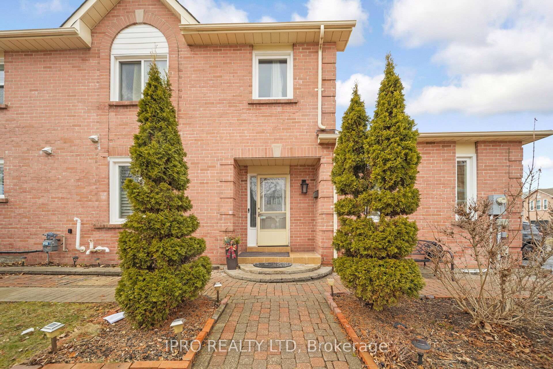 Photo 26 of 101 Timber Mill Avenue, Whitby, Williamsburg — HOMEH