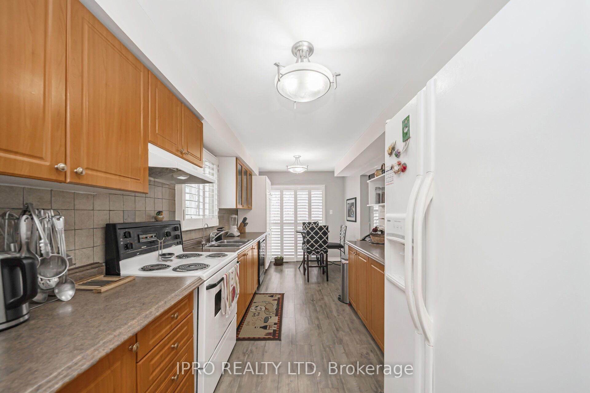 Photo 10 of 101 Timber Mill Avenue, Whitby, Williamsburg — HOMEH