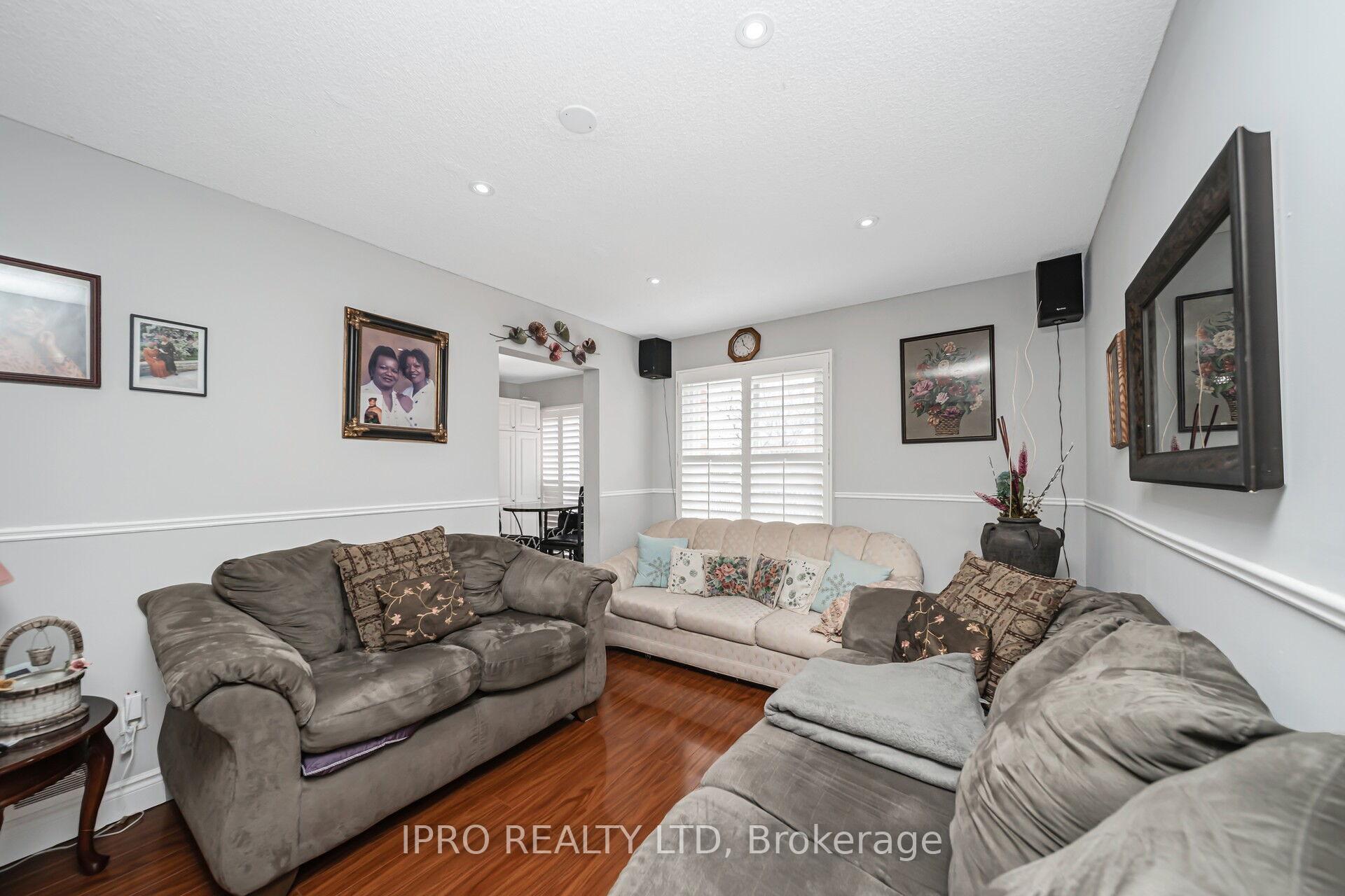 Photo 37 of 101 Timber Mill Avenue, Whitby, Williamsburg — HOMEH