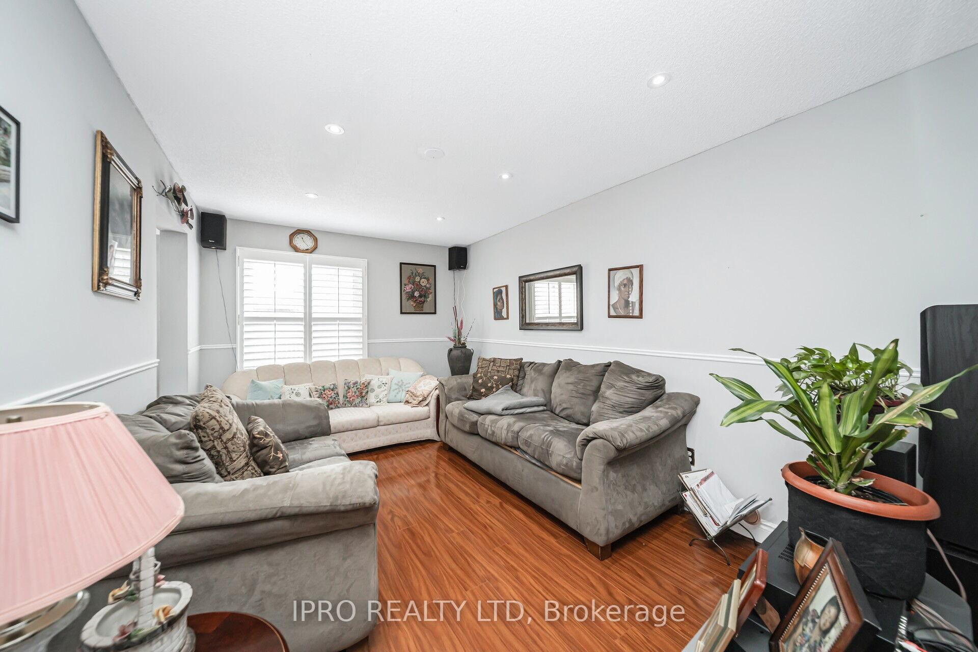 Photo 20 of 101 Timber Mill Avenue, Whitby, Williamsburg — HOMEH