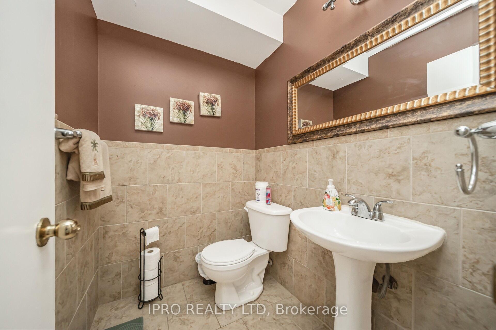 Photo 29 of 101 Timber Mill Avenue, Whitby, Williamsburg — HOMEH