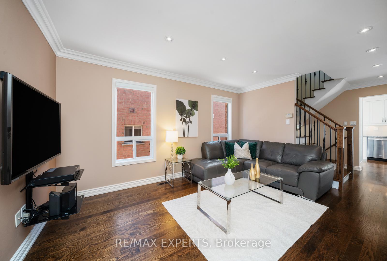 Photo 12 of 182 Alba Avenue, Vaughan, Vellore Village — HOMEH
