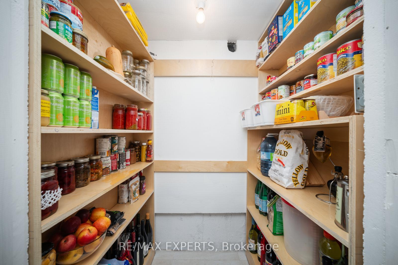 Photo 17 of 182 Alba Avenue, Vaughan, Vellore Village — HOMEH