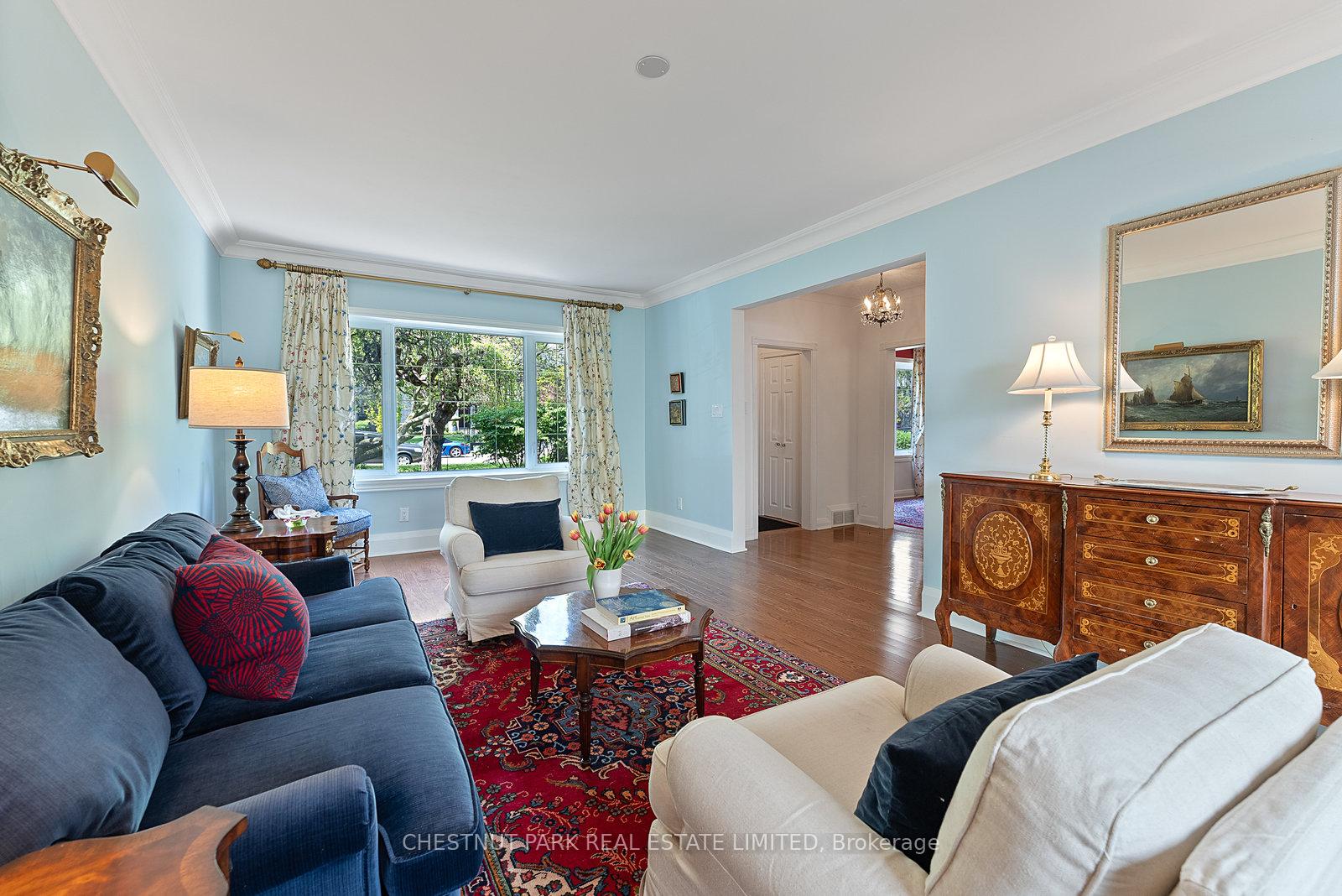 Photo 10 of 257 Yonge Boulevard, Toronto, Bedford Park-Nortown — HOMEH