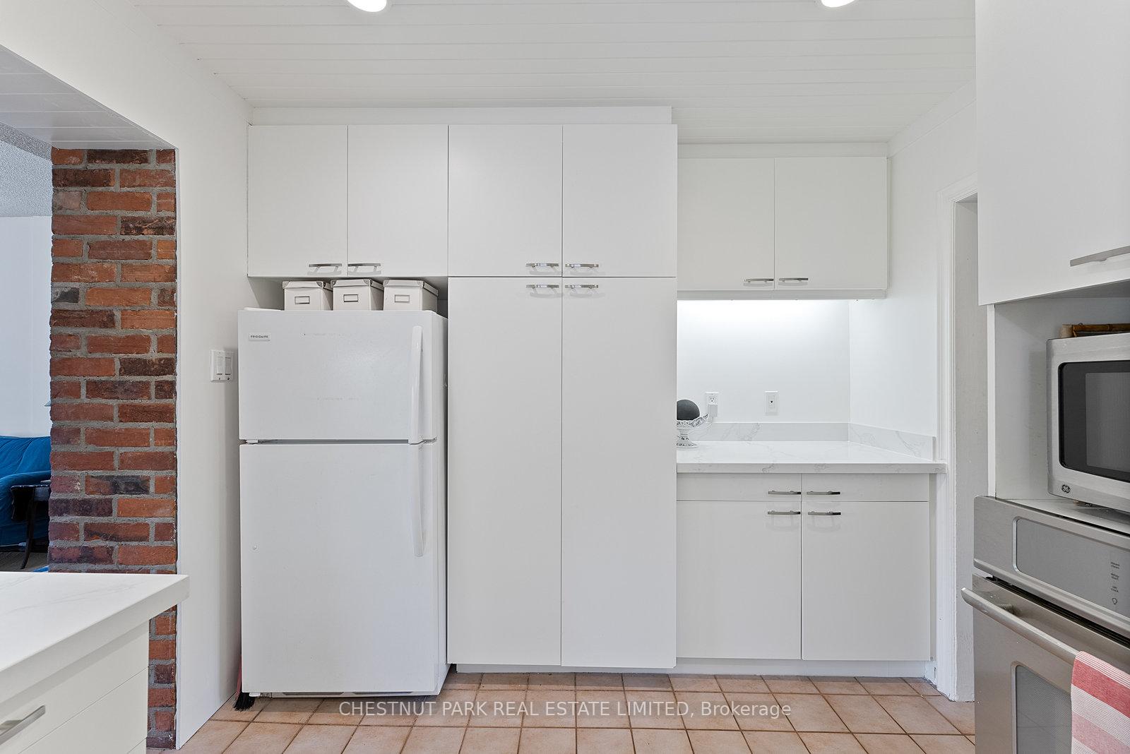 Photo 27 of 257 Yonge Boulevard, Toronto, Bedford Park-Nortown — HOMEH