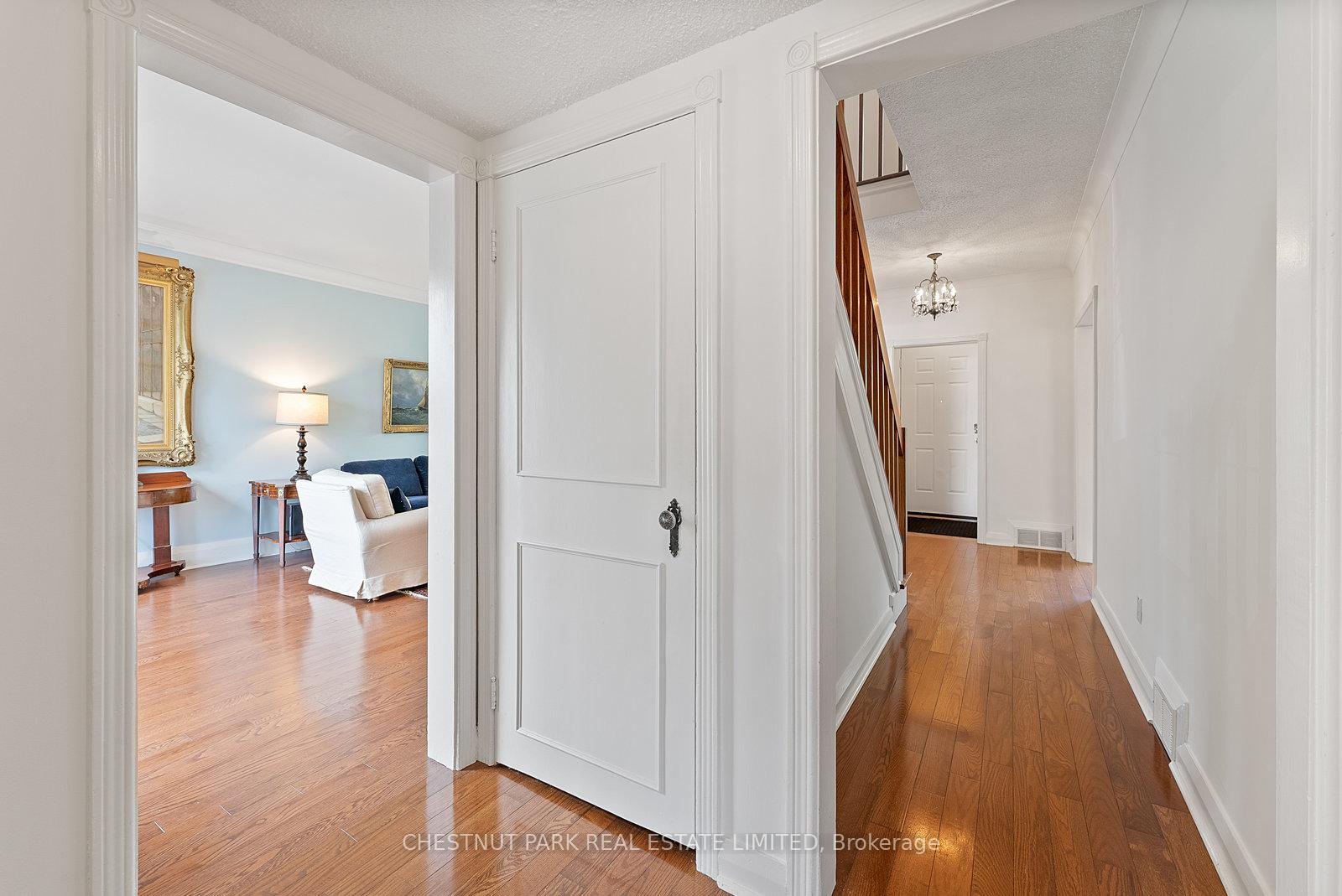 Photo 23 of 257 Yonge Boulevard, Toronto, Bedford Park-Nortown — HOMEH