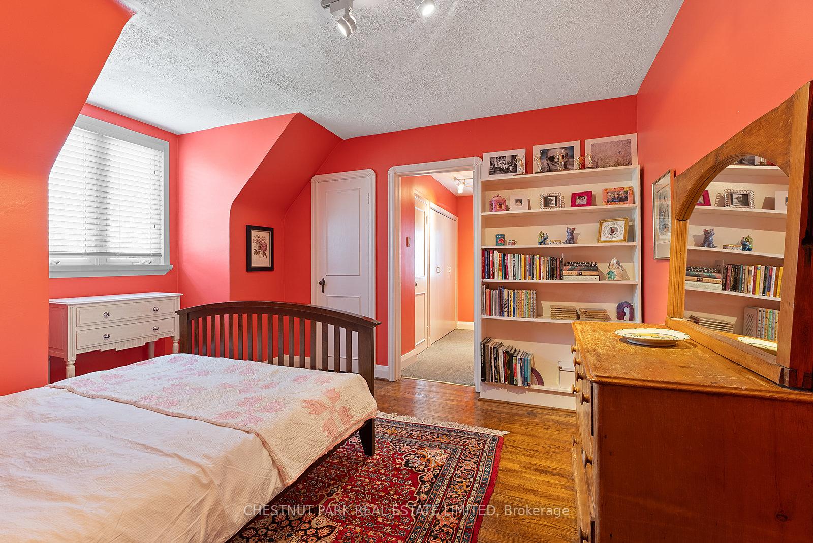 Photo 30 of 257 Yonge Boulevard, Toronto, Bedford Park-Nortown — HOMEH