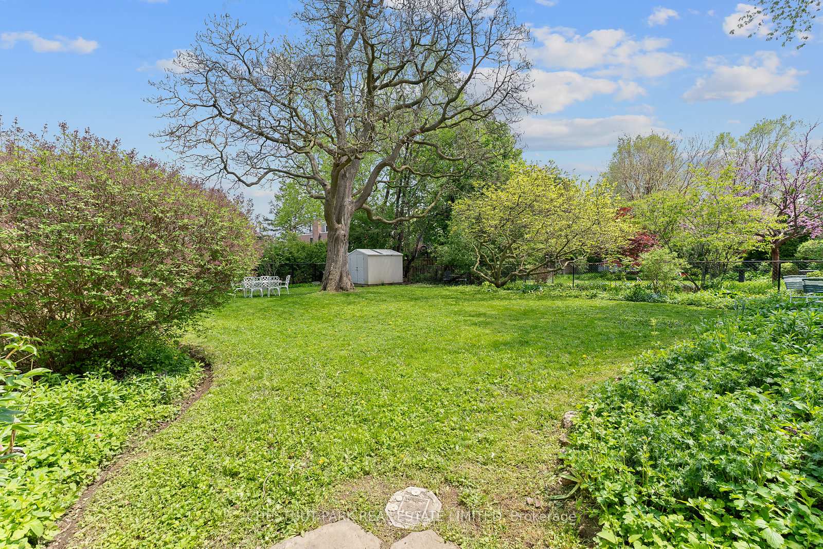Photo 29 of 257 Yonge Boulevard, Toronto, Bedford Park-Nortown — HOMEH