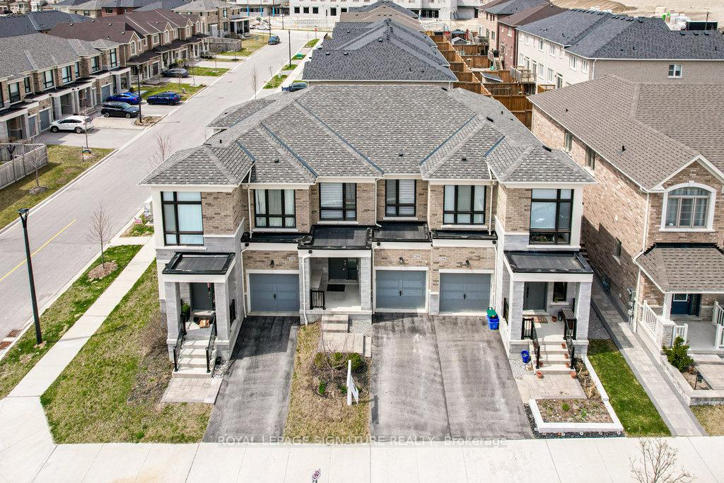 Photo 5 of 2504 Hibiscus Drive, Pickering, Rural Pickering — HOMEH