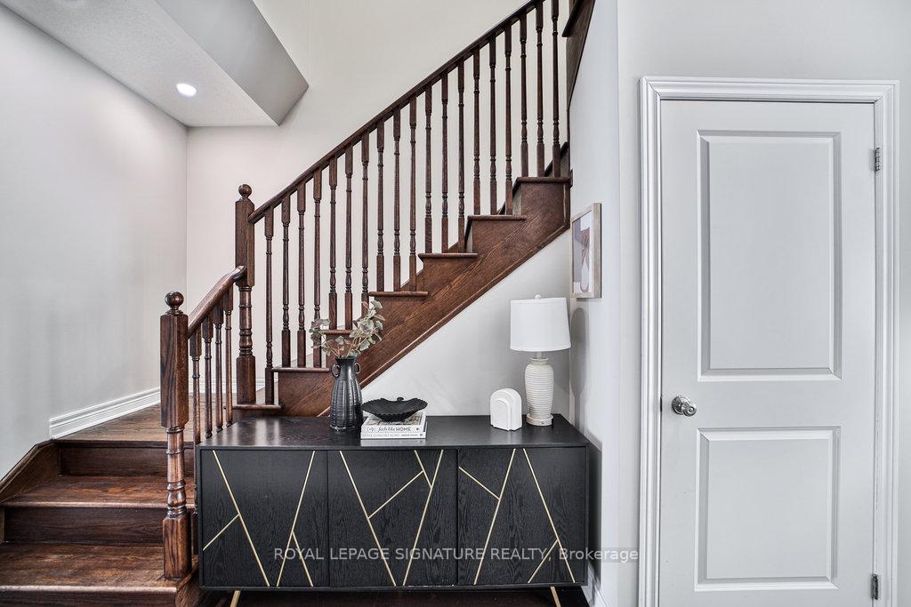 Photo 9 of 2504 Hibiscus Drive, Pickering, Rural Pickering — HOMEH