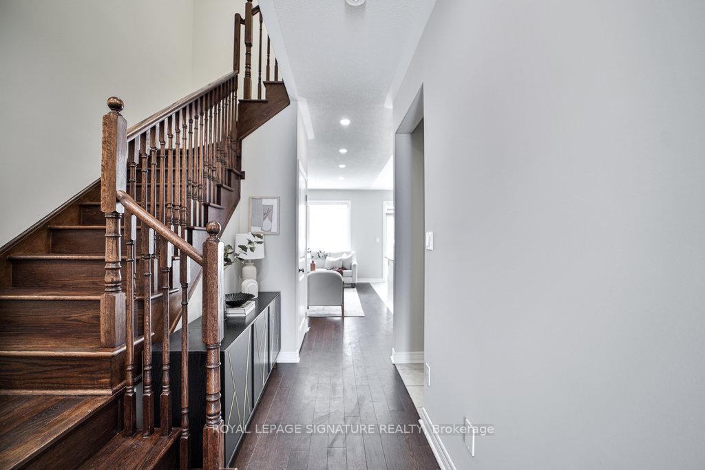 Photo 8 of 2504 Hibiscus Drive, Pickering, Rural Pickering — HOMEH