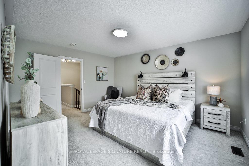 Photo 26 of 2504 Hibiscus Drive, Pickering, Rural Pickering — HOMEH