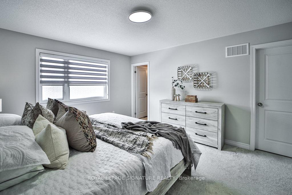 Photo 16 of 2504 Hibiscus Drive, Pickering, Rural Pickering — HOMEH