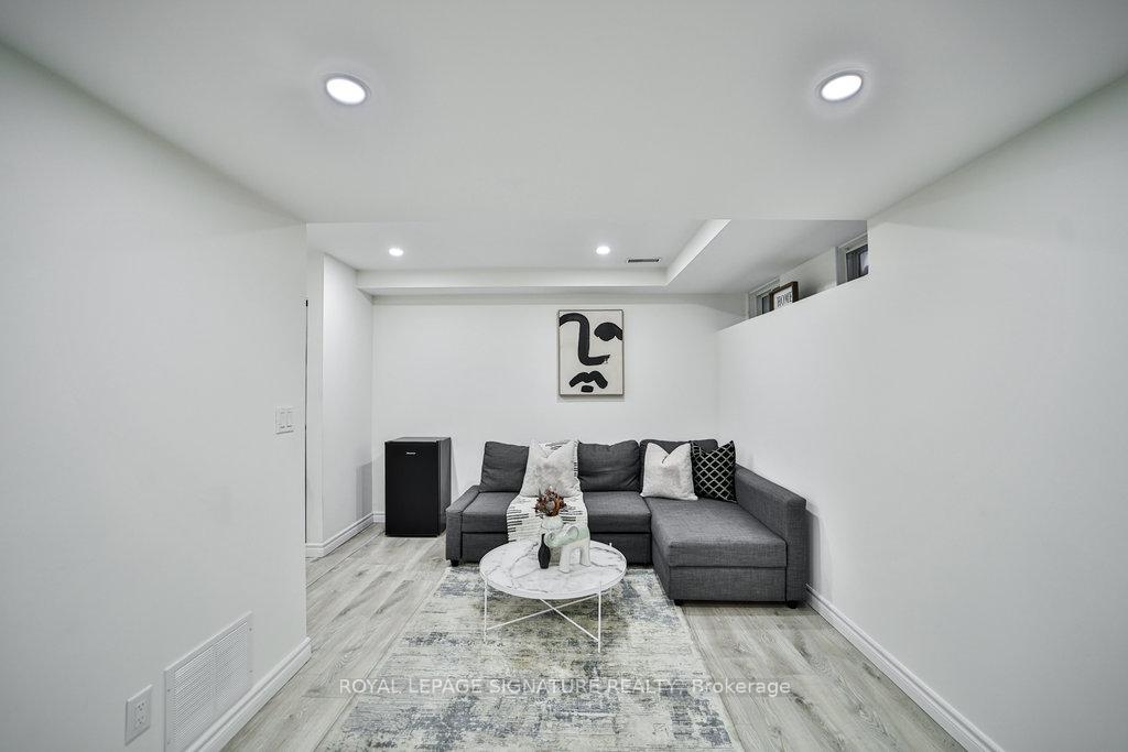 Photo 21 of 2504 Hibiscus Drive, Pickering, Rural Pickering — HOMEH