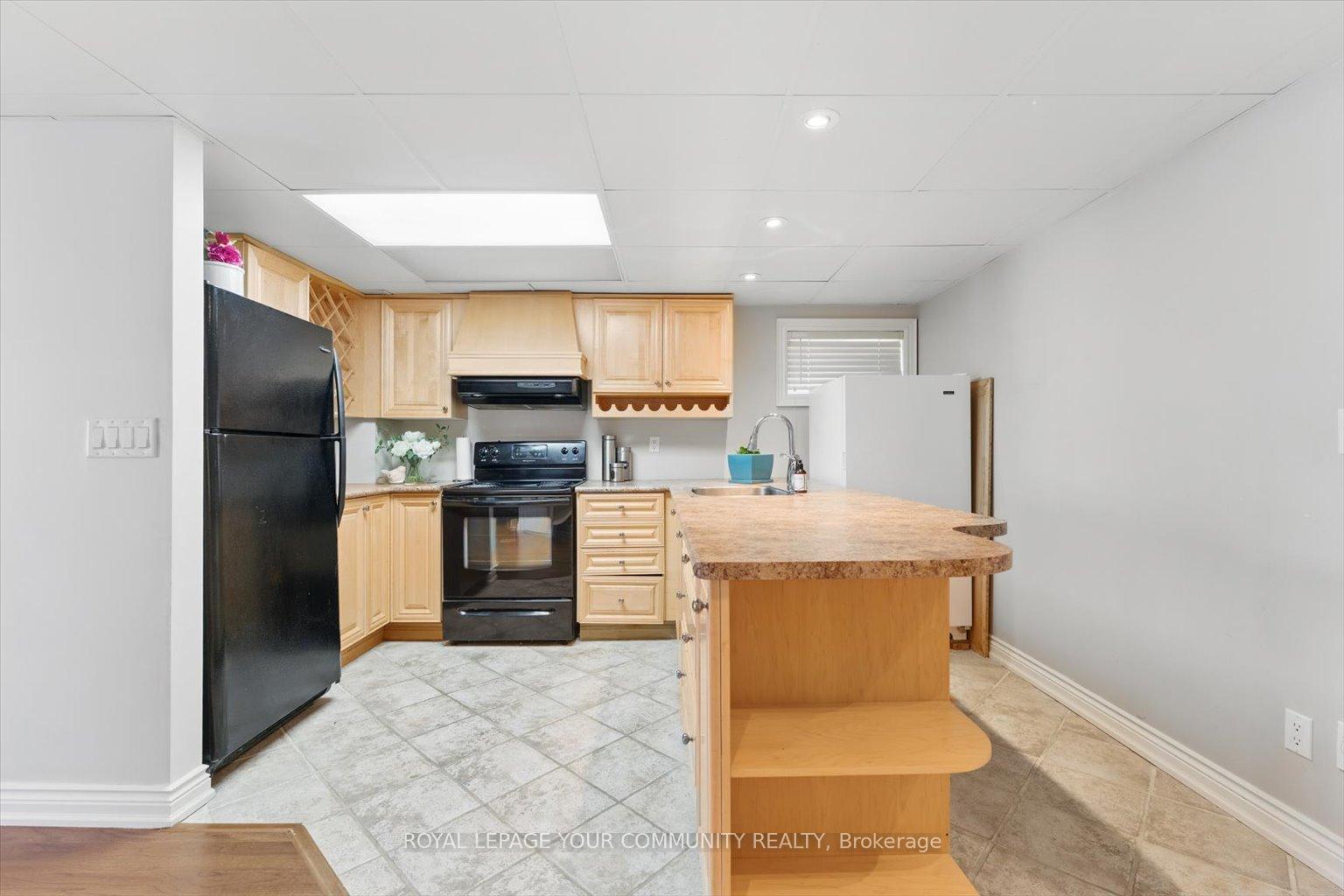 Photo 26 of 13 Sunkist Valley Road, Caledon, Bolton East — HOMEH