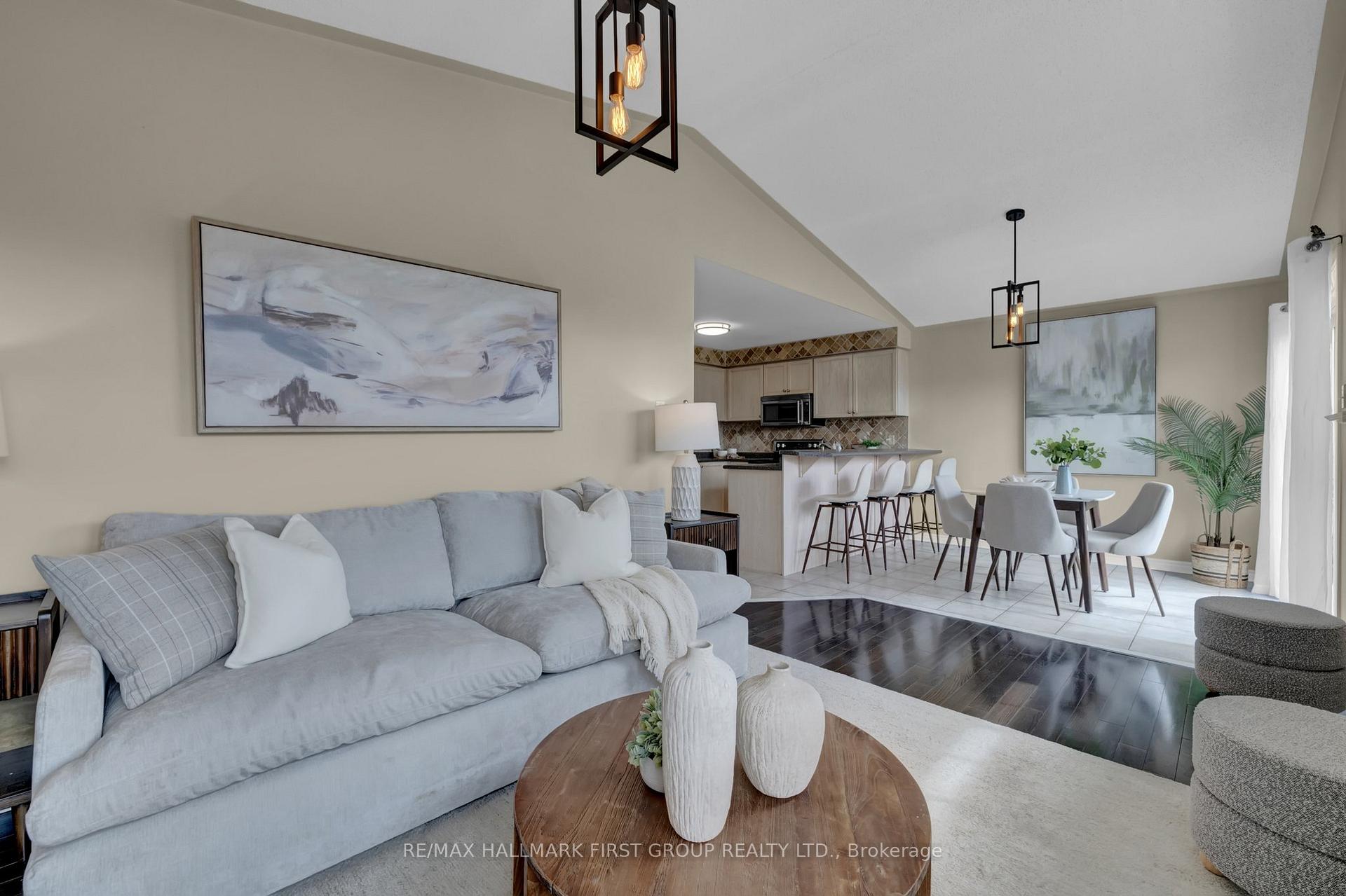 Photo 17 of 1688 Whitestone Drive, Oshawa, Samac — HOMEH