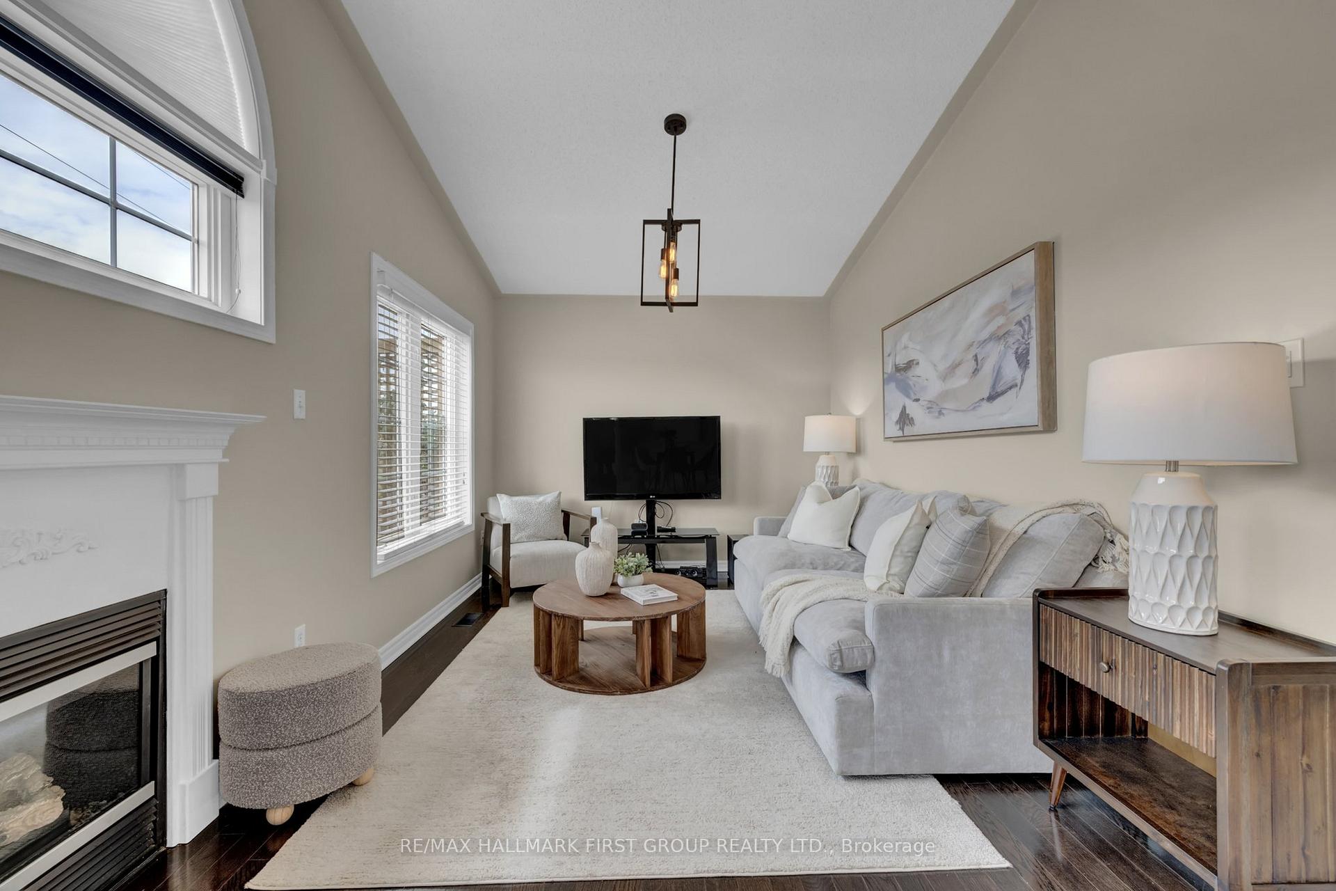 Photo 31 of 1688 Whitestone Drive, Oshawa, Samac — HOMEH