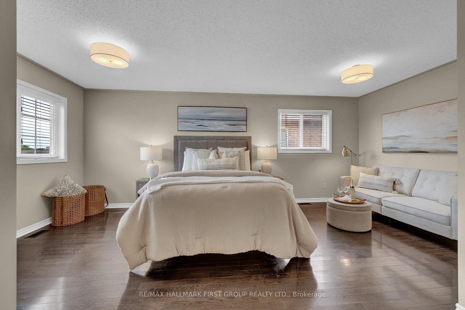 Photo 32 of 1688 Whitestone Drive, Oshawa, Samac — HOMEH