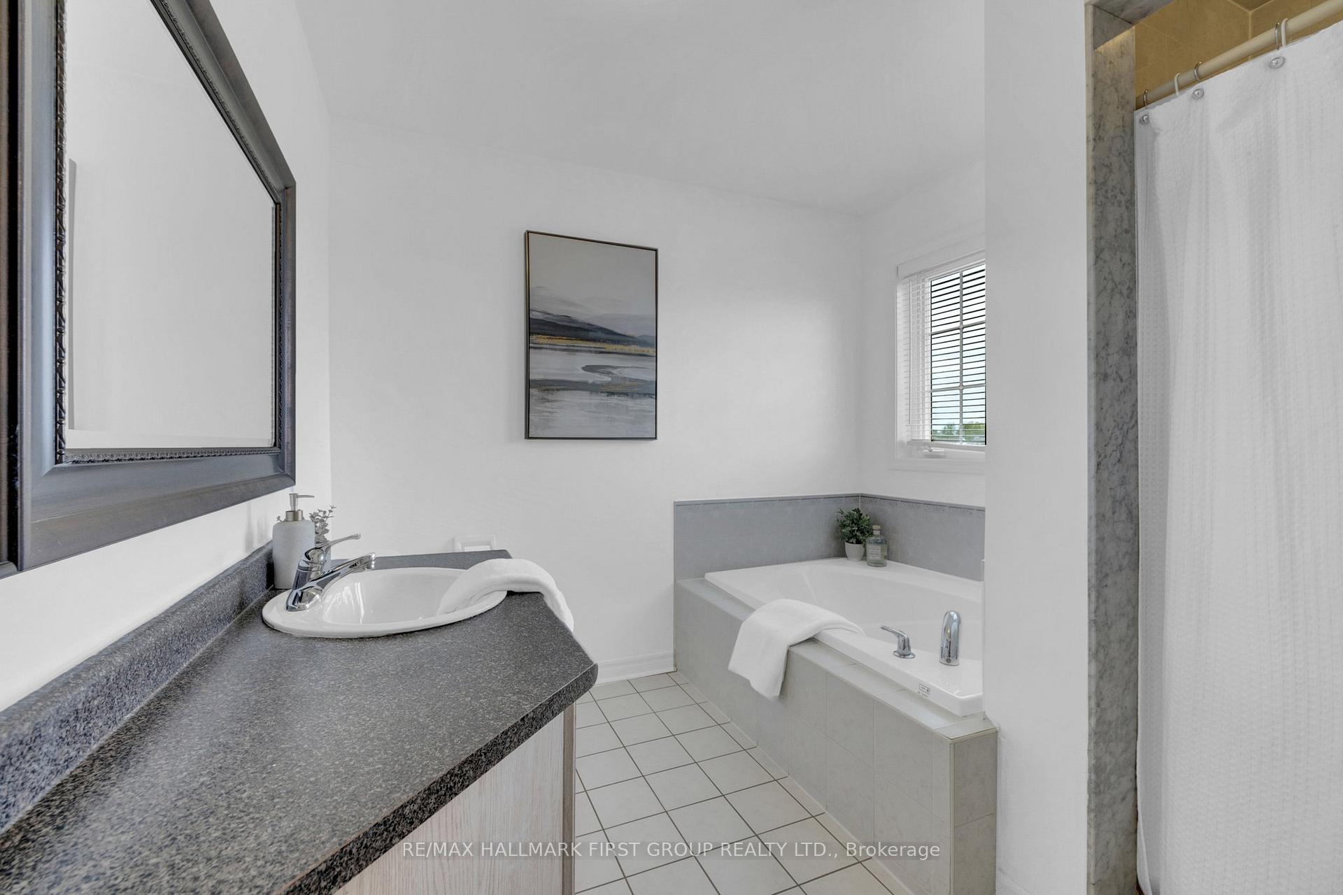 Photo 22 of 1688 Whitestone Drive, Oshawa, Samac — HOMEH