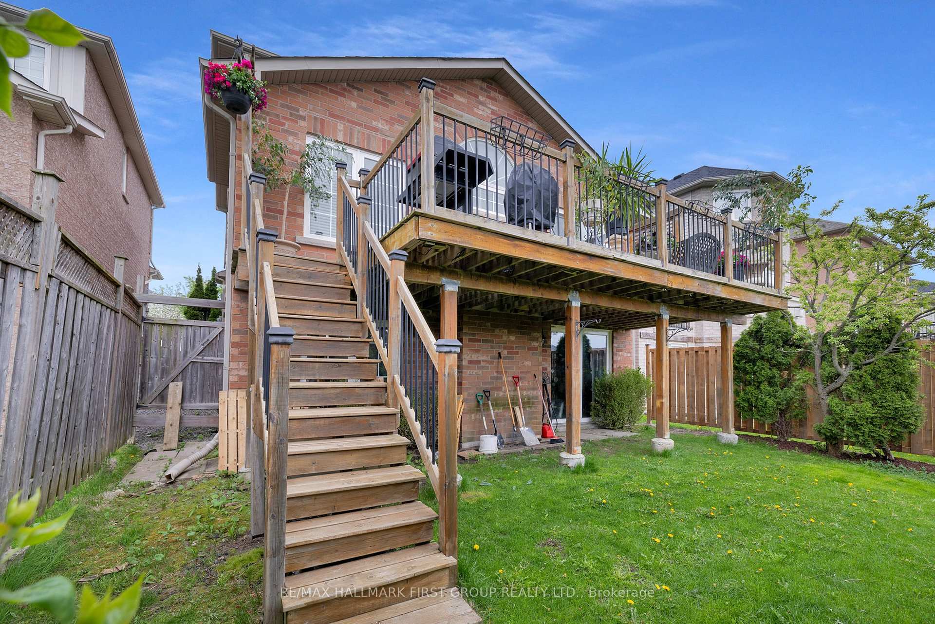 Photo 24 of 1688 Whitestone Drive, Oshawa, Samac — HOMEH