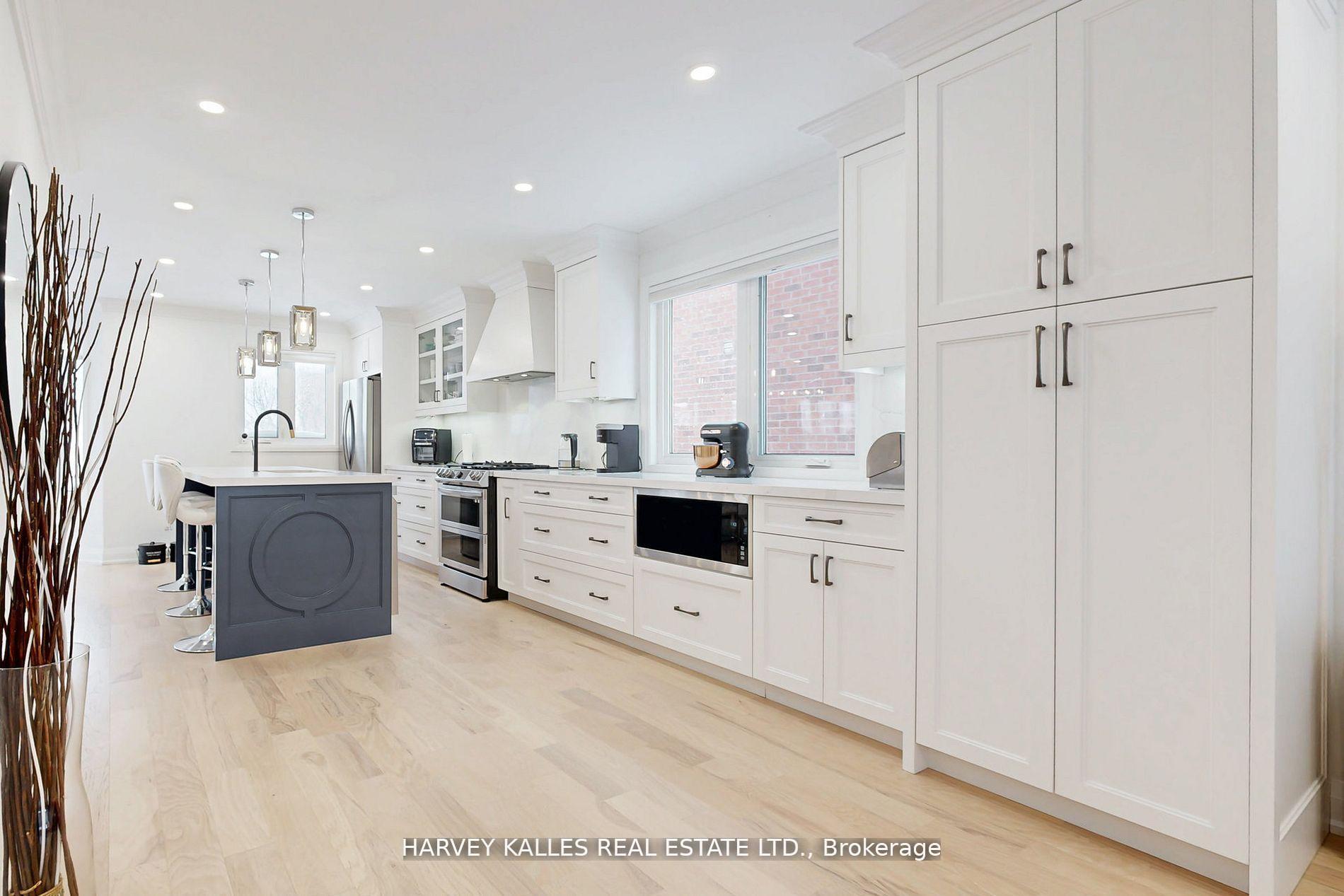 Photo 6 of 413 Belview Avenue, Vaughan, East Woodbridge — HOMEH