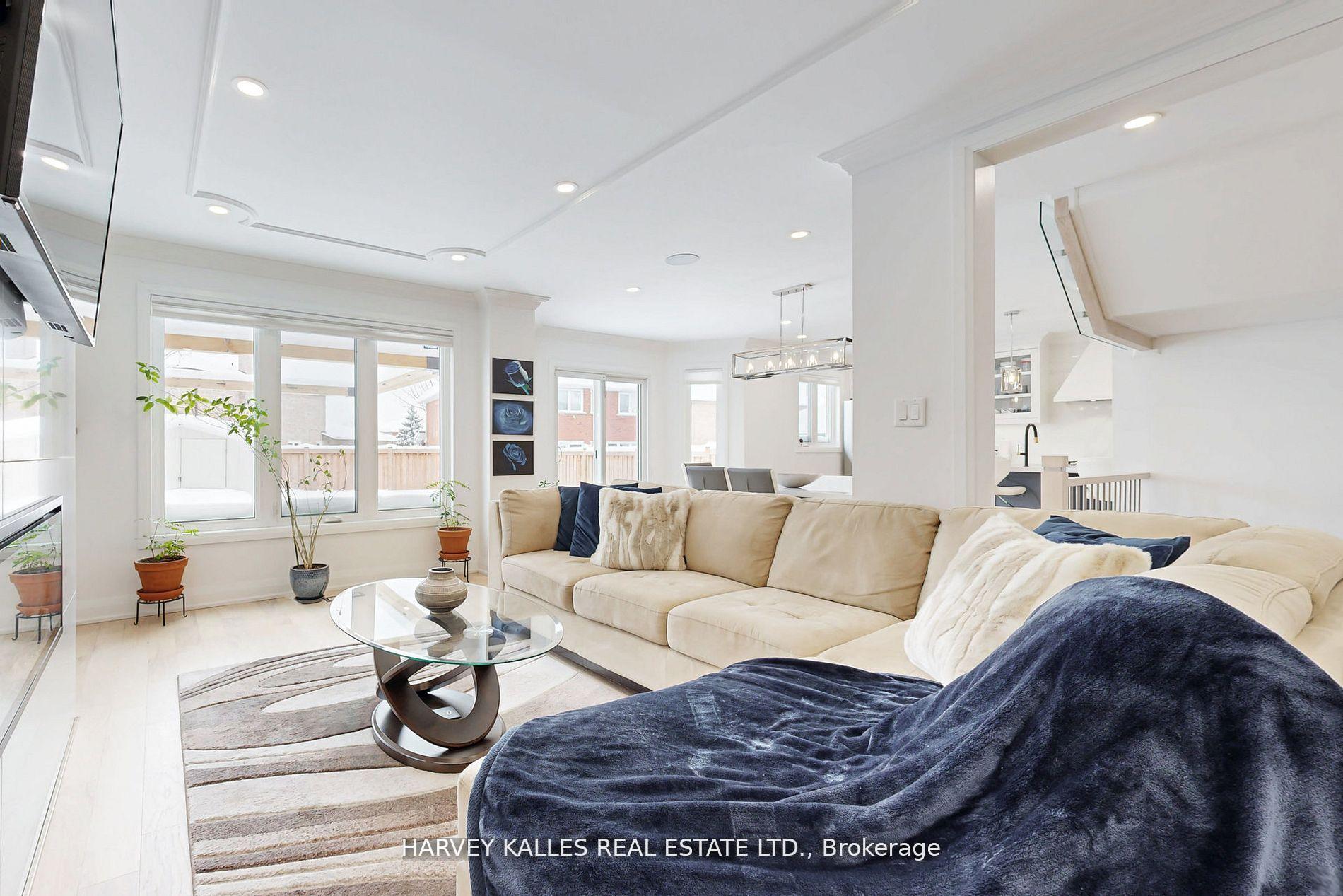 Photo 11 of 413 Belview Avenue, Vaughan, East Woodbridge — HOMEH