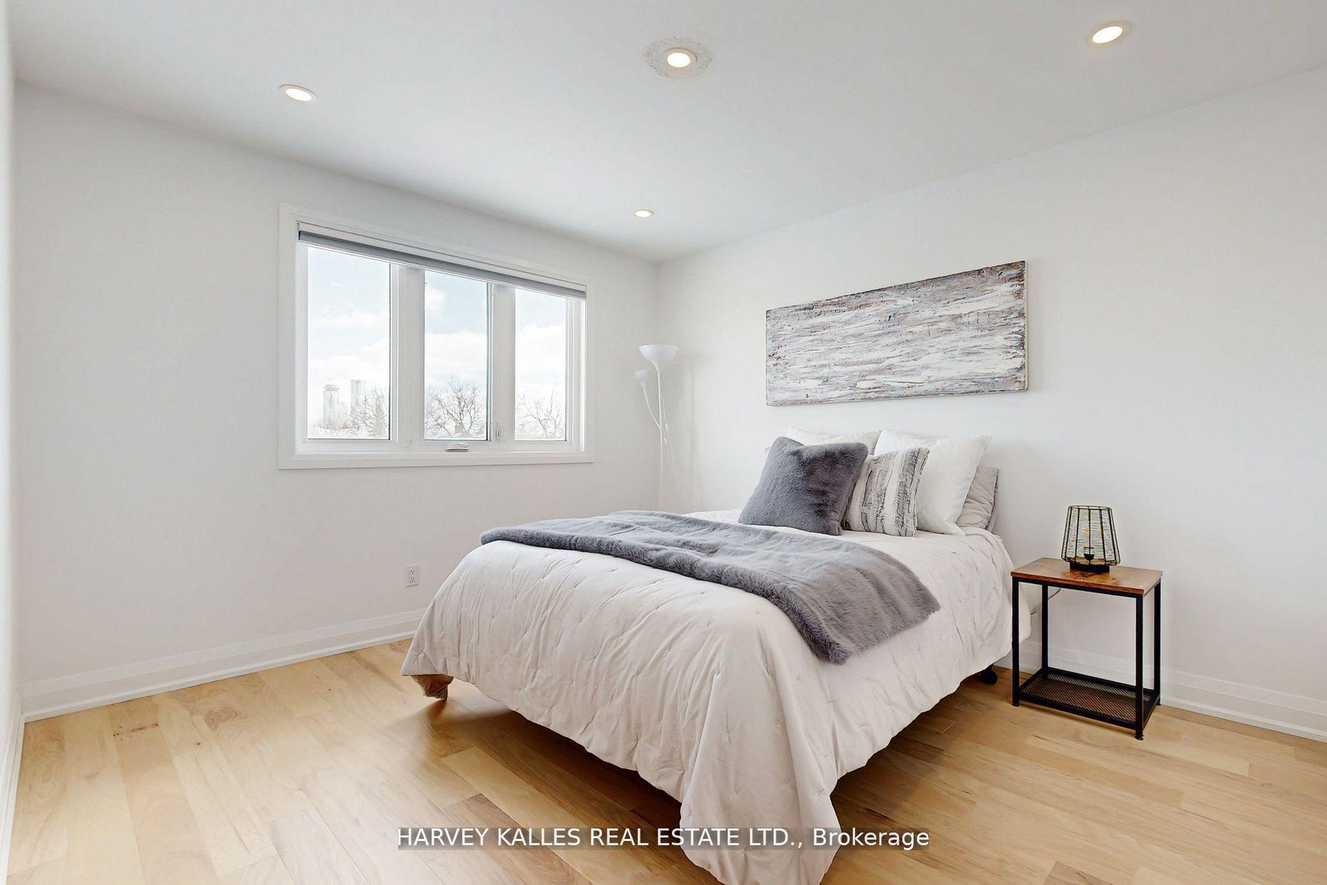 Photo 18 of 413 Belview Avenue, Vaughan, East Woodbridge — HOMEH