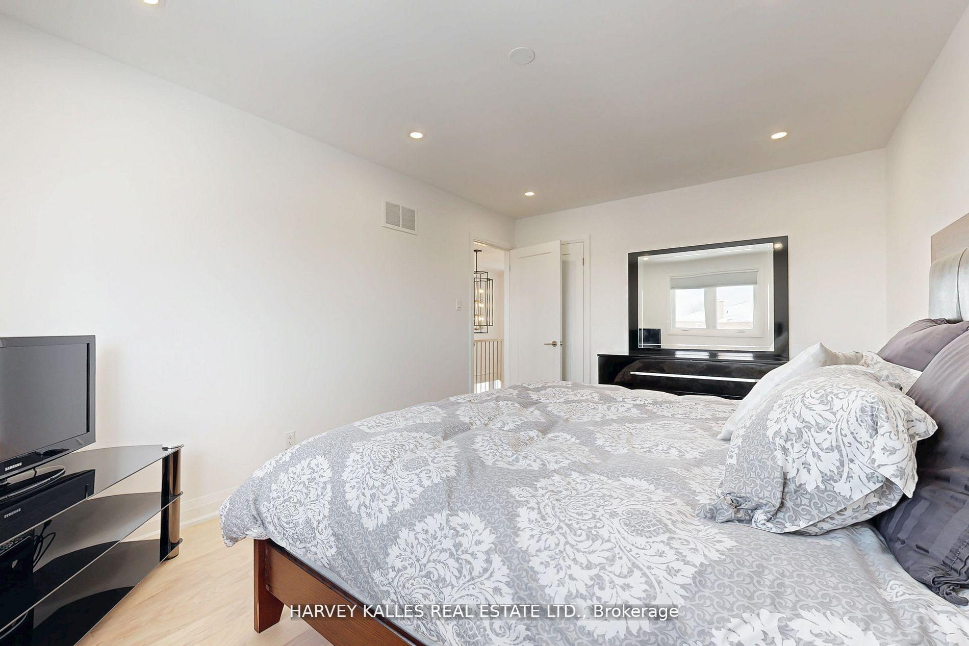 Photo 37 of 413 Belview Avenue, Vaughan, East Woodbridge — HOMEH