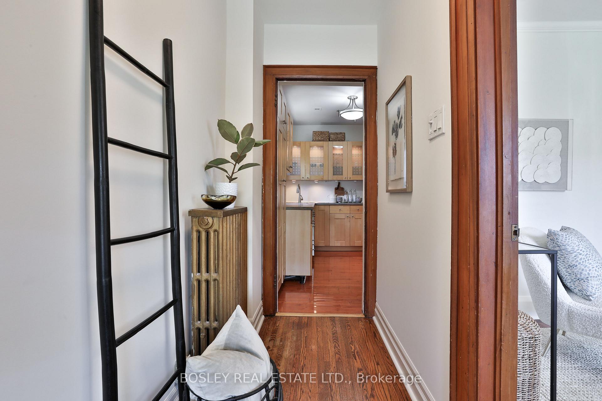 Photo 4 of 5 Coleridge Avenue, Toronto, Woodbine-Lumsden — HOMEH