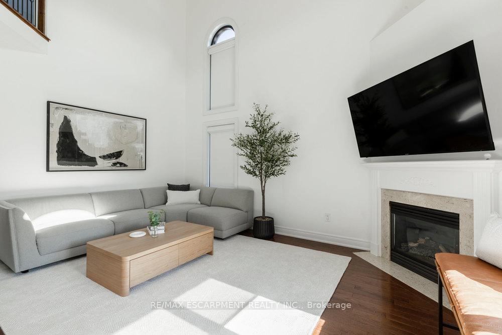 Photo 19 of 88 Davidson Boulevard, Hamilton, Dundas — HOMEH