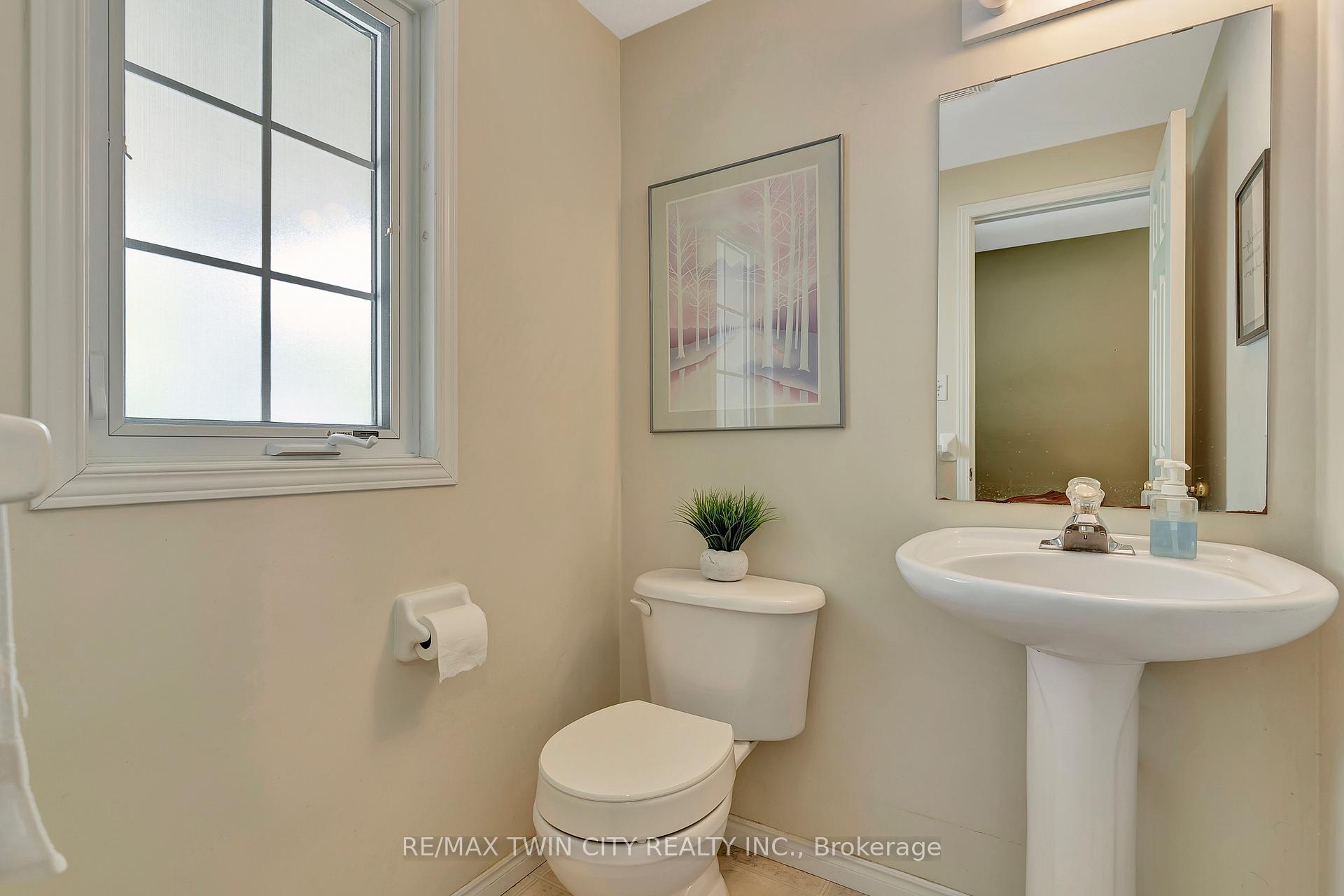 Photo 2 of 941 Atlantic Boulevard, Waterloo — HOMEH