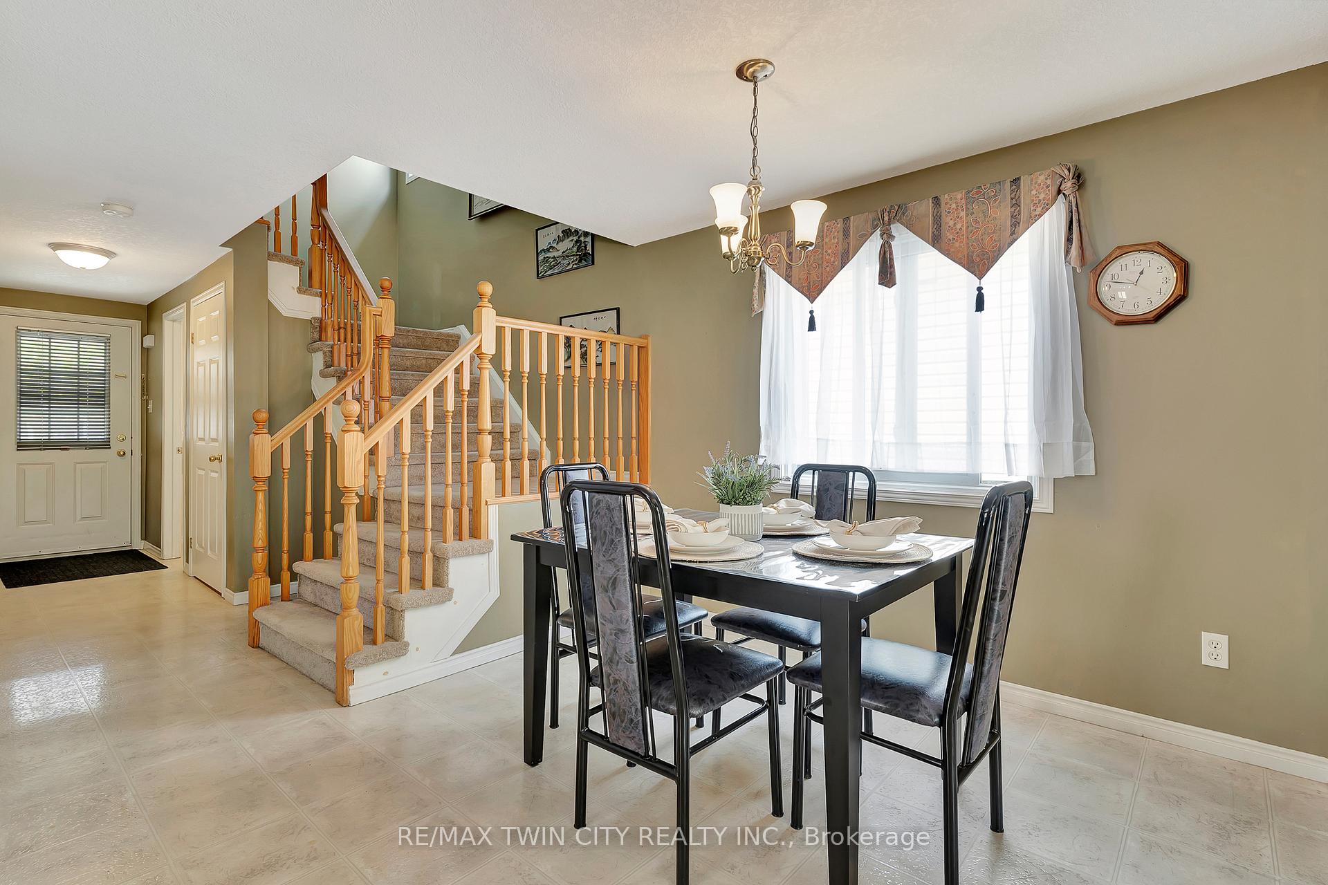 Photo 7 of 941 Atlantic Boulevard, Waterloo — HOMEH