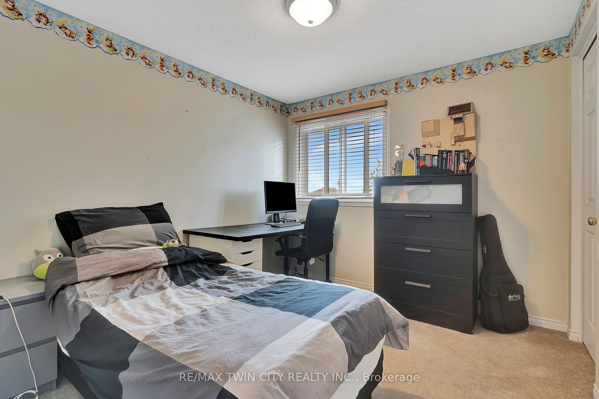 Photo 20 of 941 Atlantic Boulevard, Waterloo — HOMEH