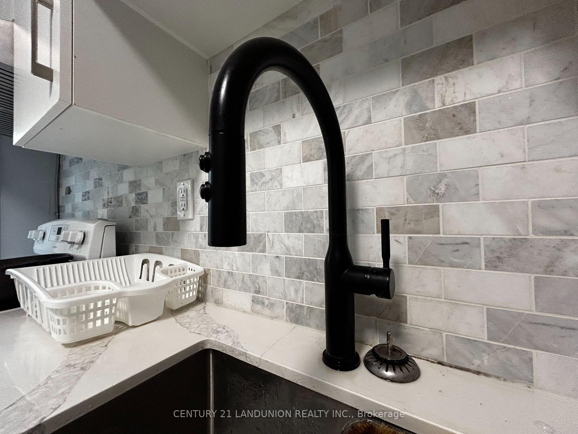 Photo 22 of 46 Arnold Street, Hamilton, Westdale — HOMEH