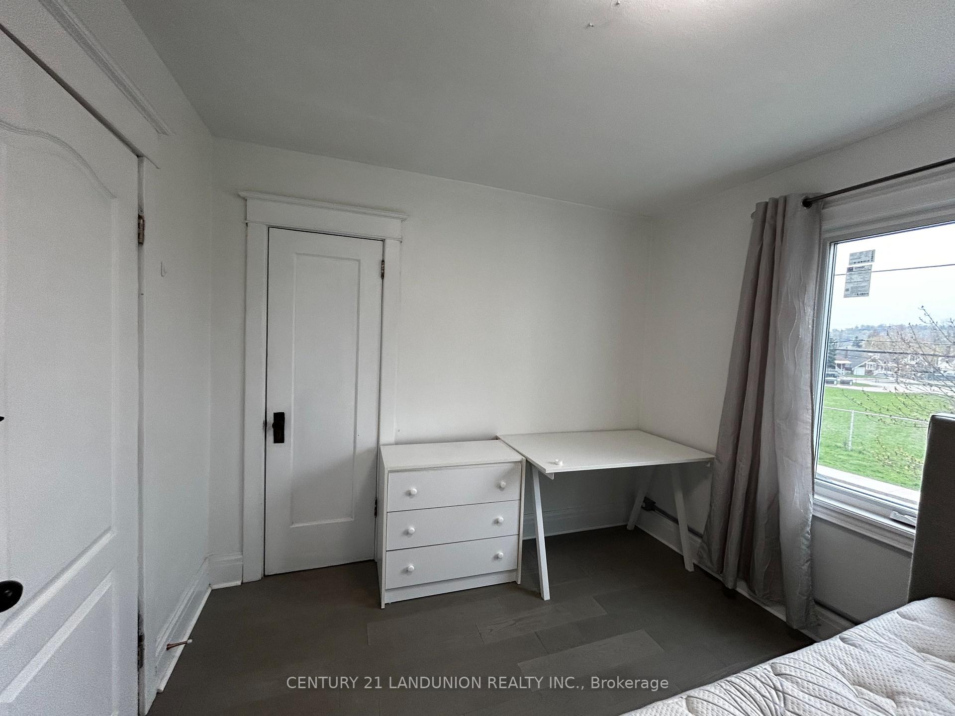 Photo 14 of 46 Arnold Street, Hamilton, Westdale — HOMEH