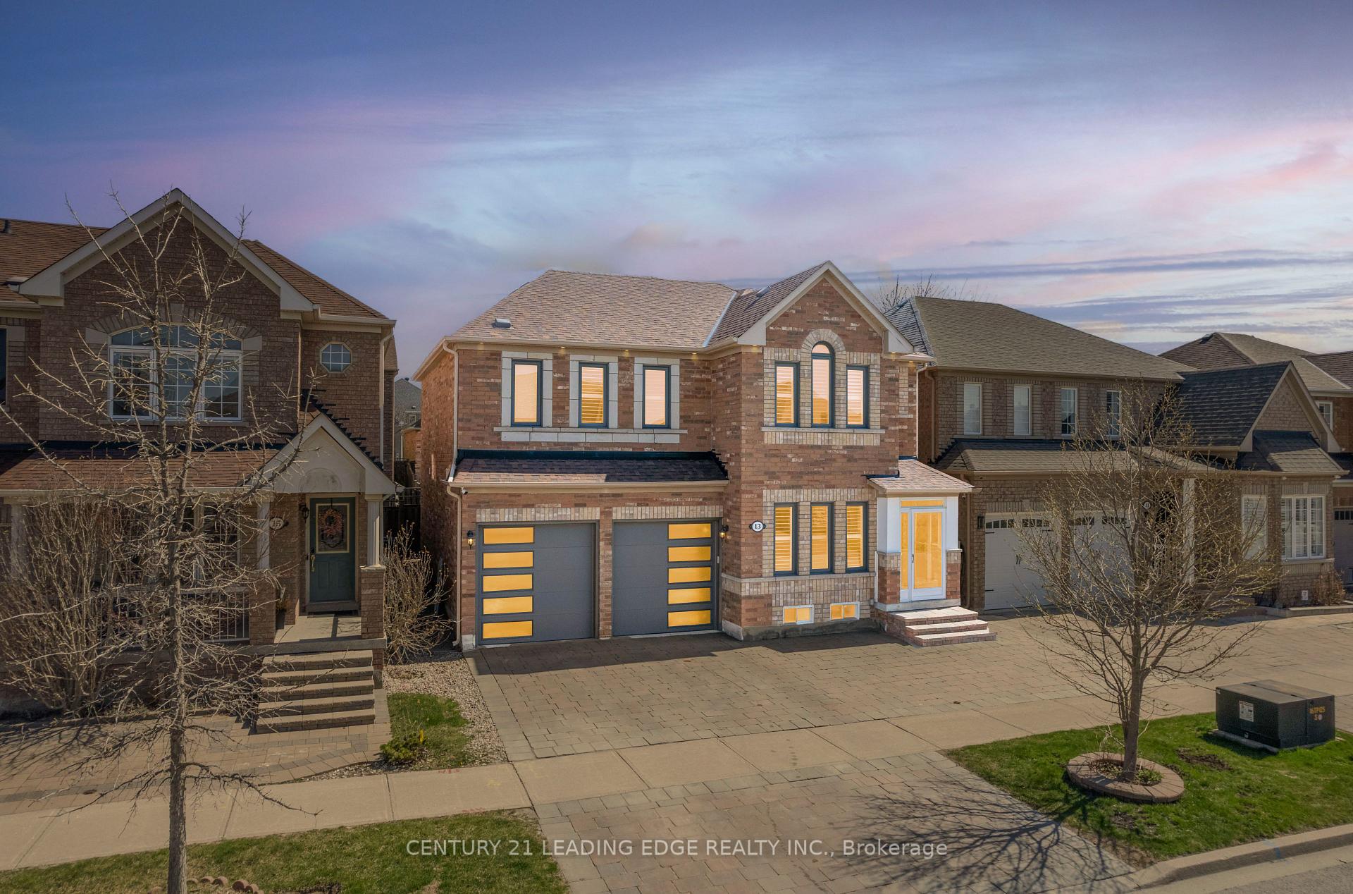 Photo 2 of 13 William Grant Road, Markham, Greensborough — HOMEH