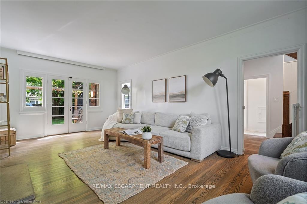 Photo 6 of 206 Dromore Crescent, Hamilton, Westdale — HOMEH