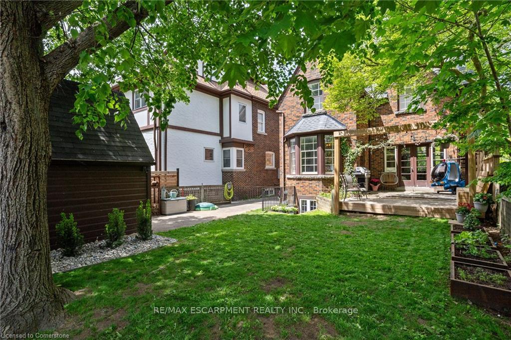 Photo 32 of 206 Dromore Crescent, Hamilton, Westdale — HOMEH