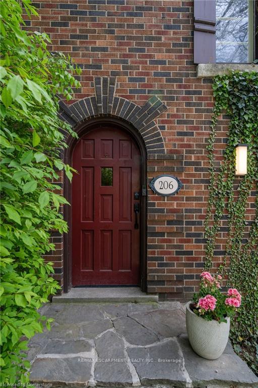 Photo 17 of 206 Dromore Crescent, Hamilton, Westdale — HOMEH