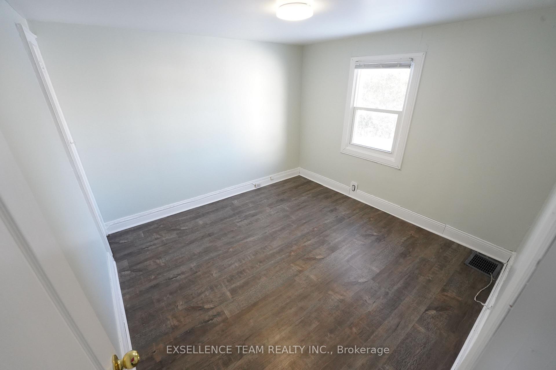 Photo 12 of 1022 First Street E, Cornwall — HOMEH