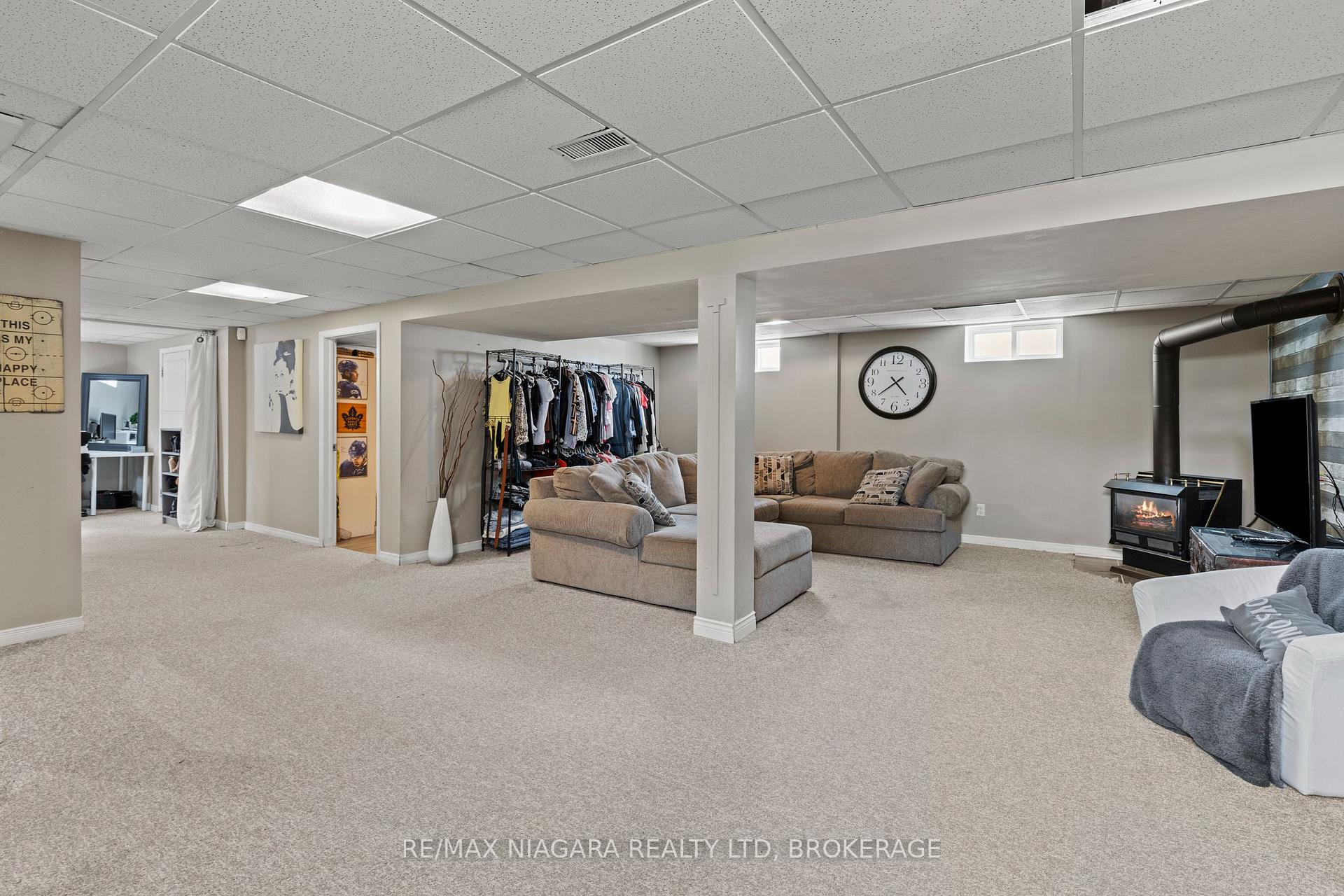 Photo 12 of 234 Lakeshore Road, St. Catharines, Vine/Linwell — HOMEH