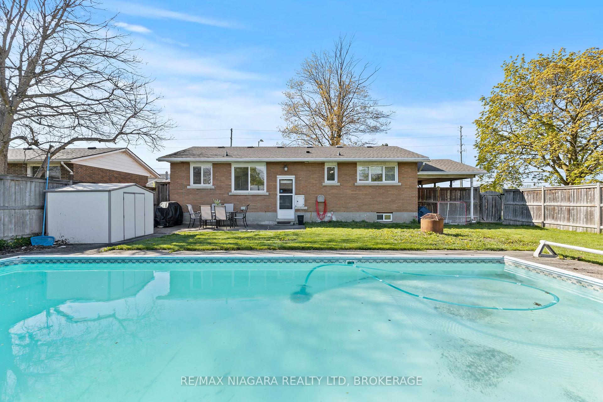 Photo 34 of 234 Lakeshore Road, St. Catharines, Vine/Linwell — HOMEH