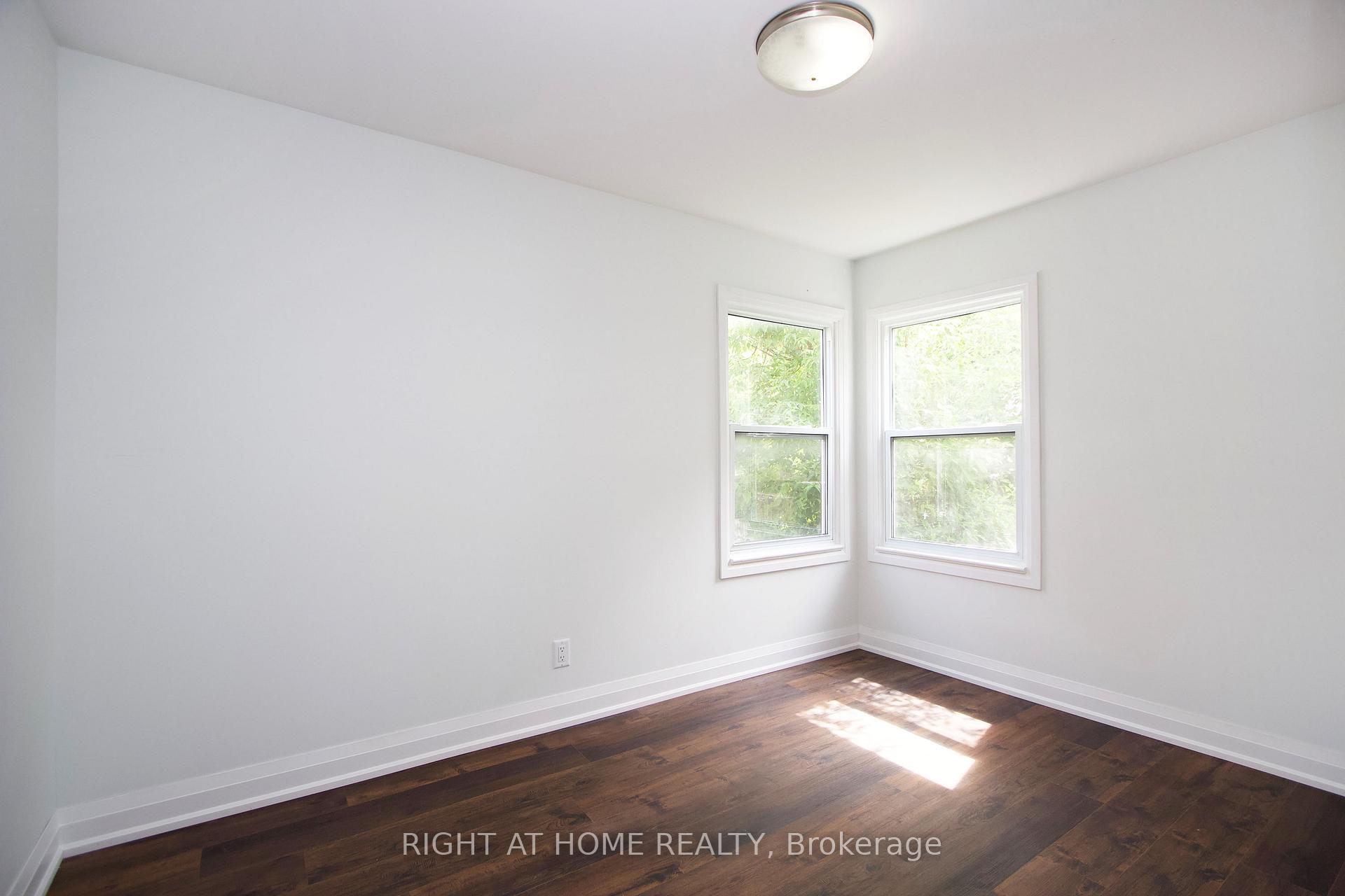 Photo 2 of 262 Drew Street, Oshawa, Central — HOMEH