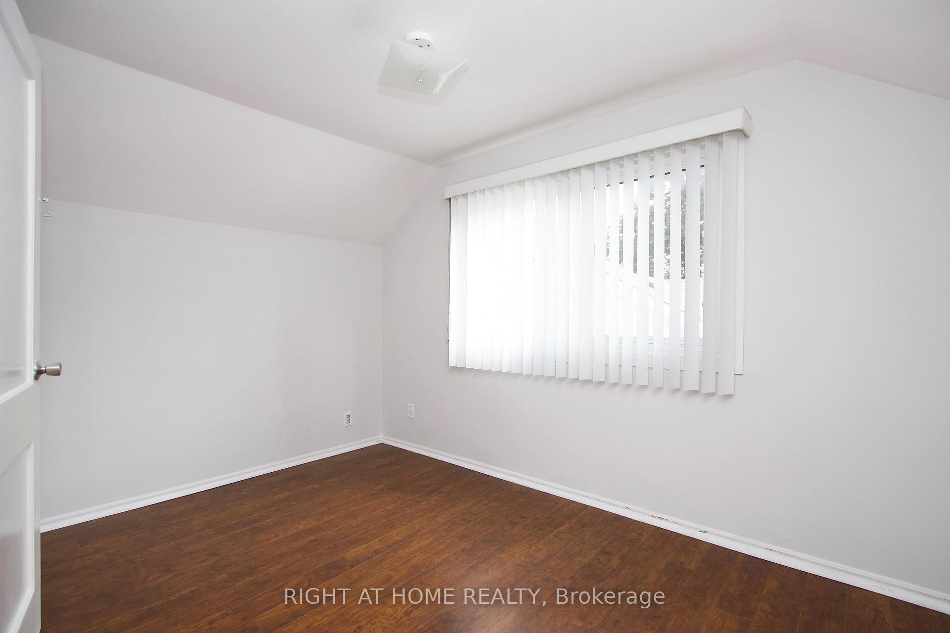 Photo 5 of 262 Drew Street, Oshawa, Central — HOMEH