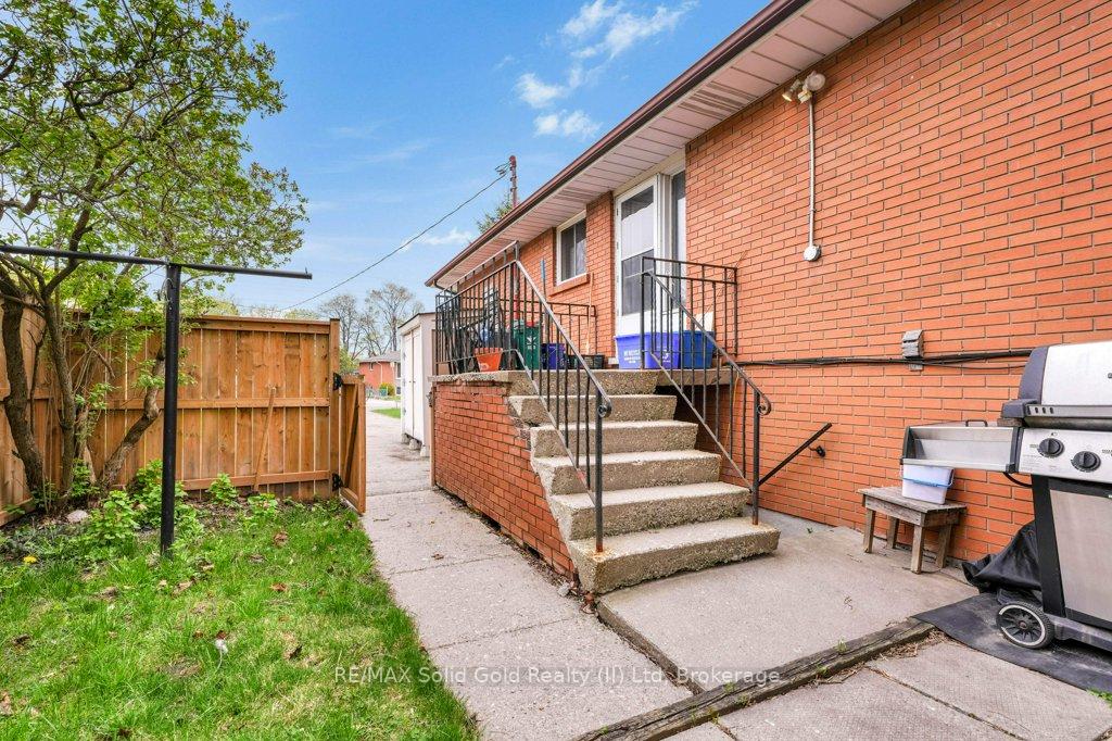 Photo 4 of 375 Southill Drive, Kitchener — HOMEH
