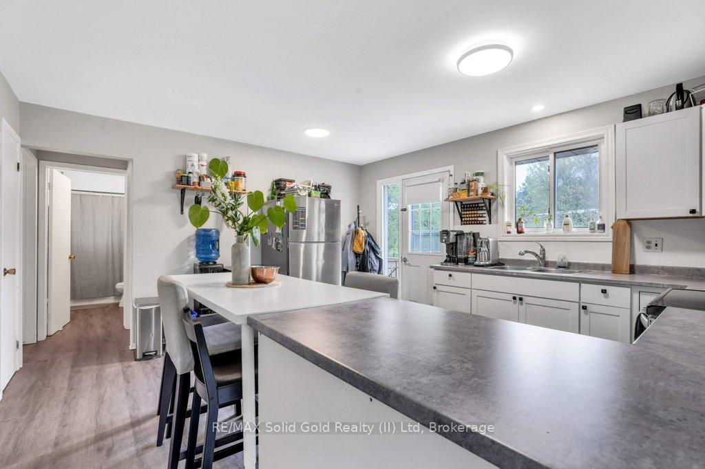 Photo 6 of 375 Southill Drive, Kitchener — HOMEH