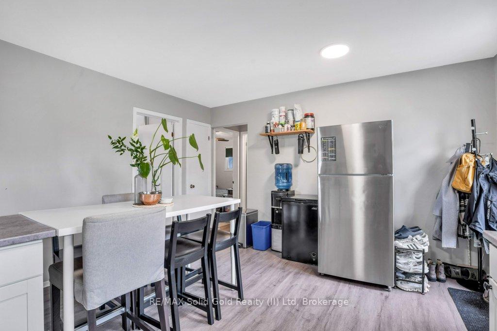 Photo 7 of 375 Southill Drive, Kitchener — HOMEH